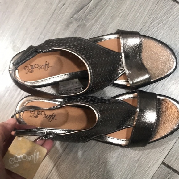 Eurosoft by Sofft Silver/Pewter “Vania” Comfort Heel Sandals NWT Size 11 - Picture 9 of 10